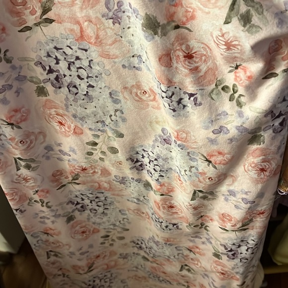 Caden Lane Hebrew Hydrangea maternity robe one size small/ medium Floral Robe - Picture 7 of 8